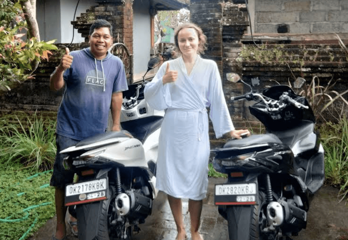 Big scooter untuk touring jarak jauh